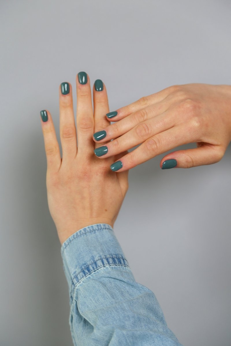 mannequin vernis semi permanent ocean