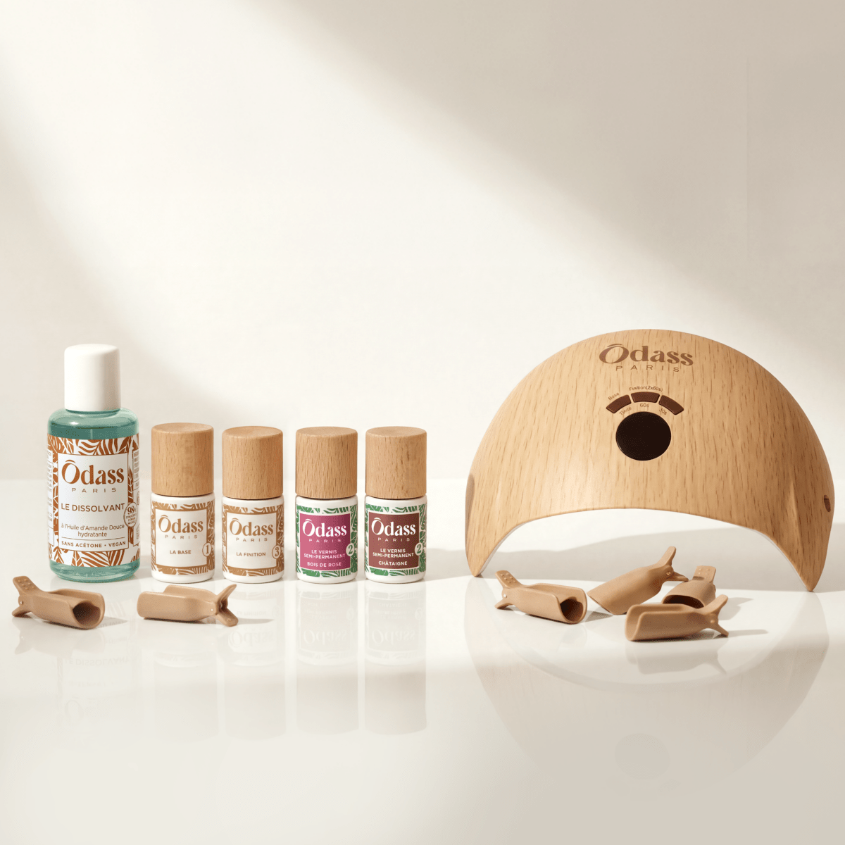 Le Kit Découverte complet avec 2 teintes au choix et la Lampe Led brevetée offerte